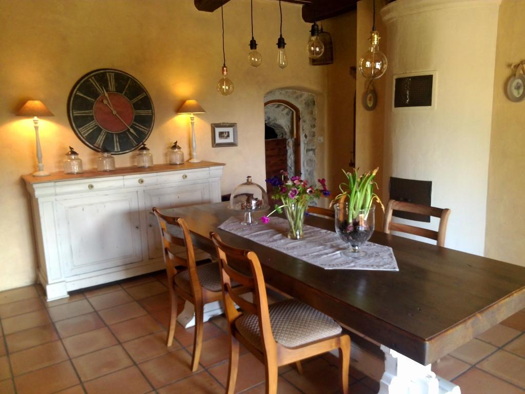 La Farigoulette Bed and Breakfast Taradeau Esterno foto